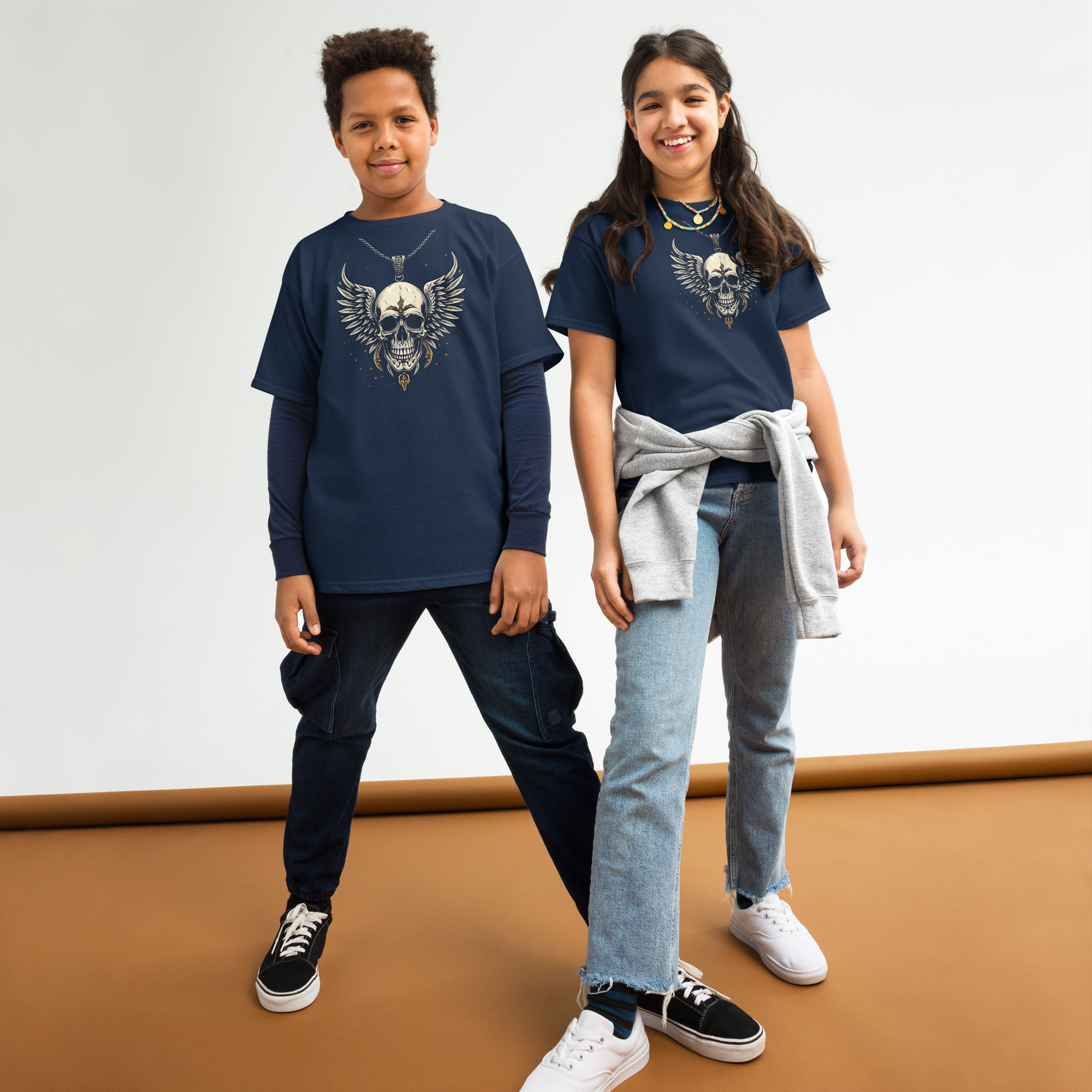 T-Shirt für Kids – Kette mit Totenkopf